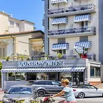 ホテル Lungomare リド・ディ・カマイオーレ