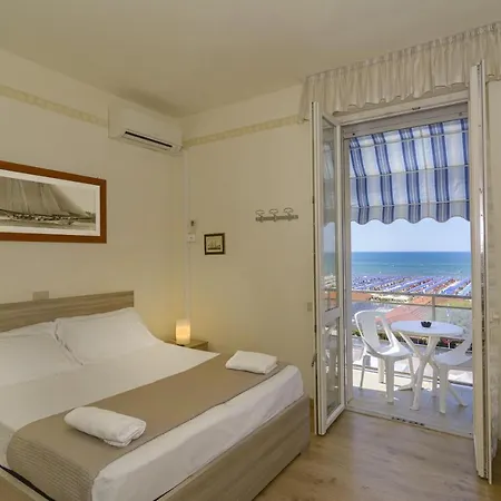 Lungomare 3*