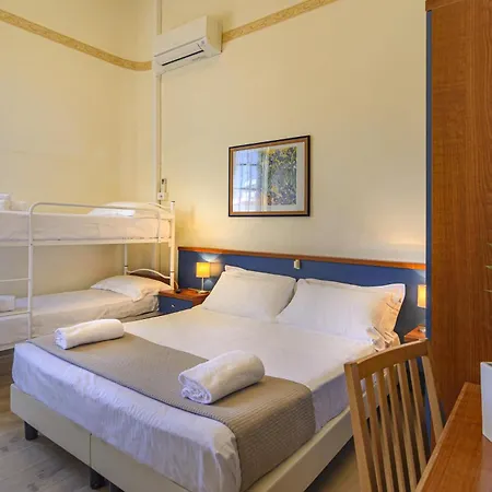 Lungomare Hotel 3*