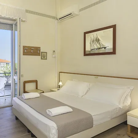 Hotell Lungomare Lido di Camaiore