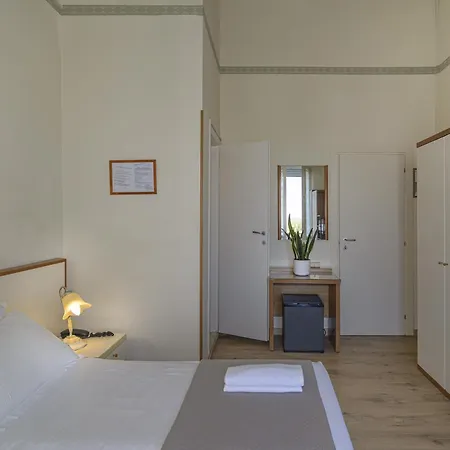 Lungomare Hotel 3*