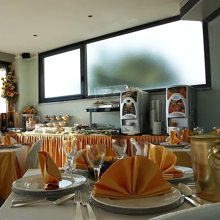 Hotel Lungomare 3*