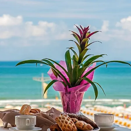 Hotel Lungomare 3*