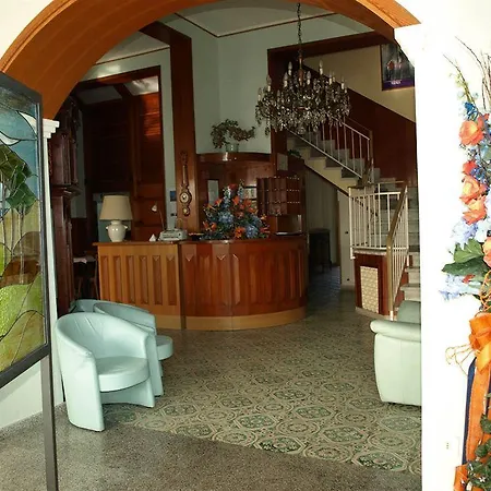 Lungomare Otel