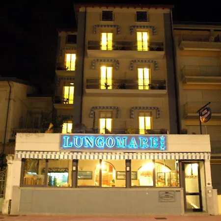 Lungomare 3* Lido di Camaiore